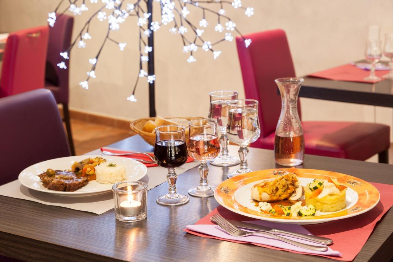 Charme Hotel, Montbeliard Sud Buitenkant foto