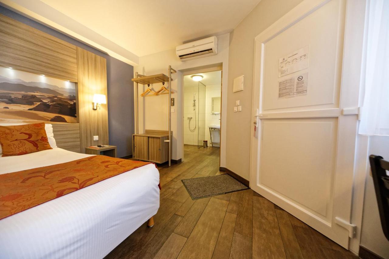 Charme Hotel, Montbeliard Sud Buitenkant foto