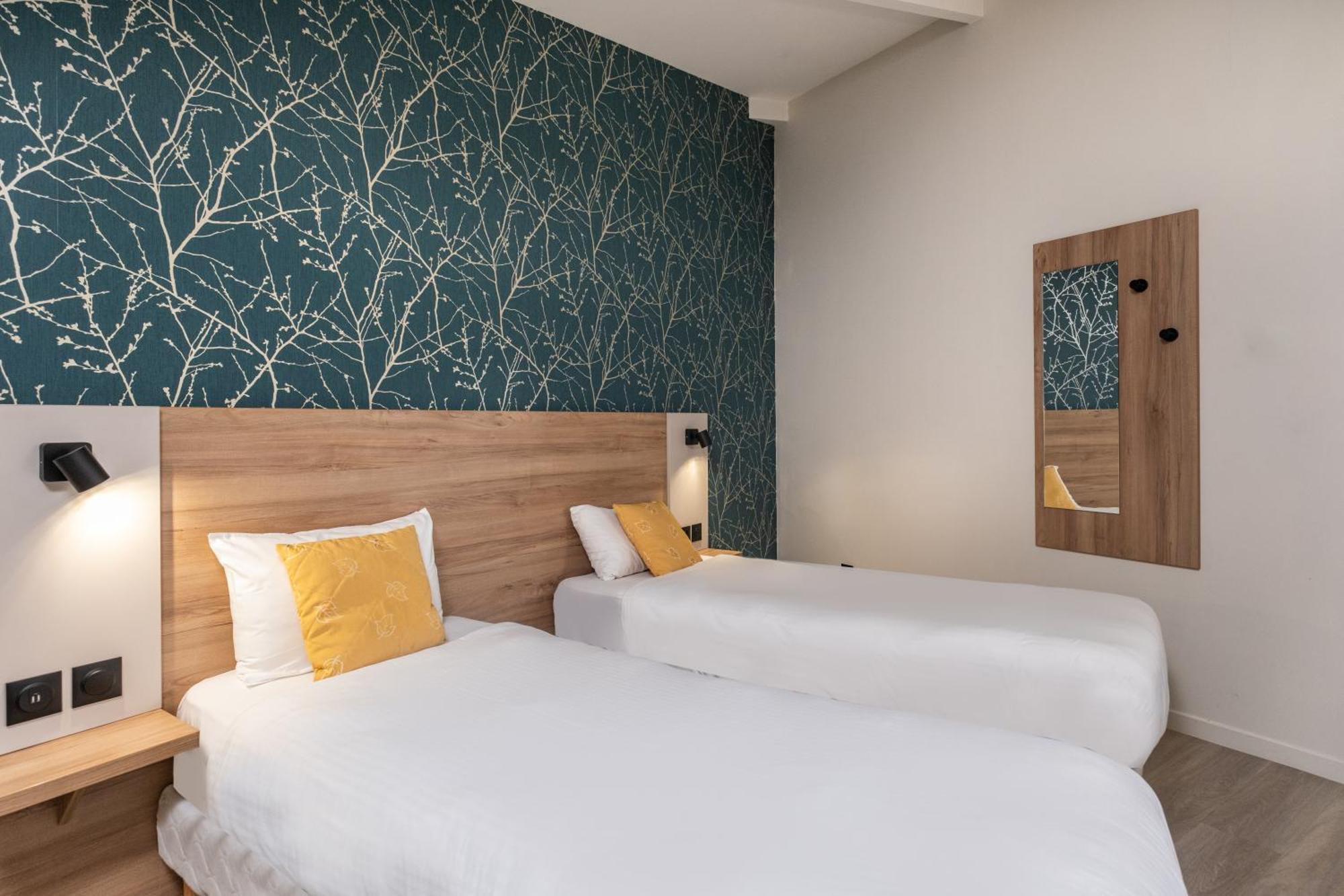 Charme Hotel, Montbeliard Sud Buitenkant foto