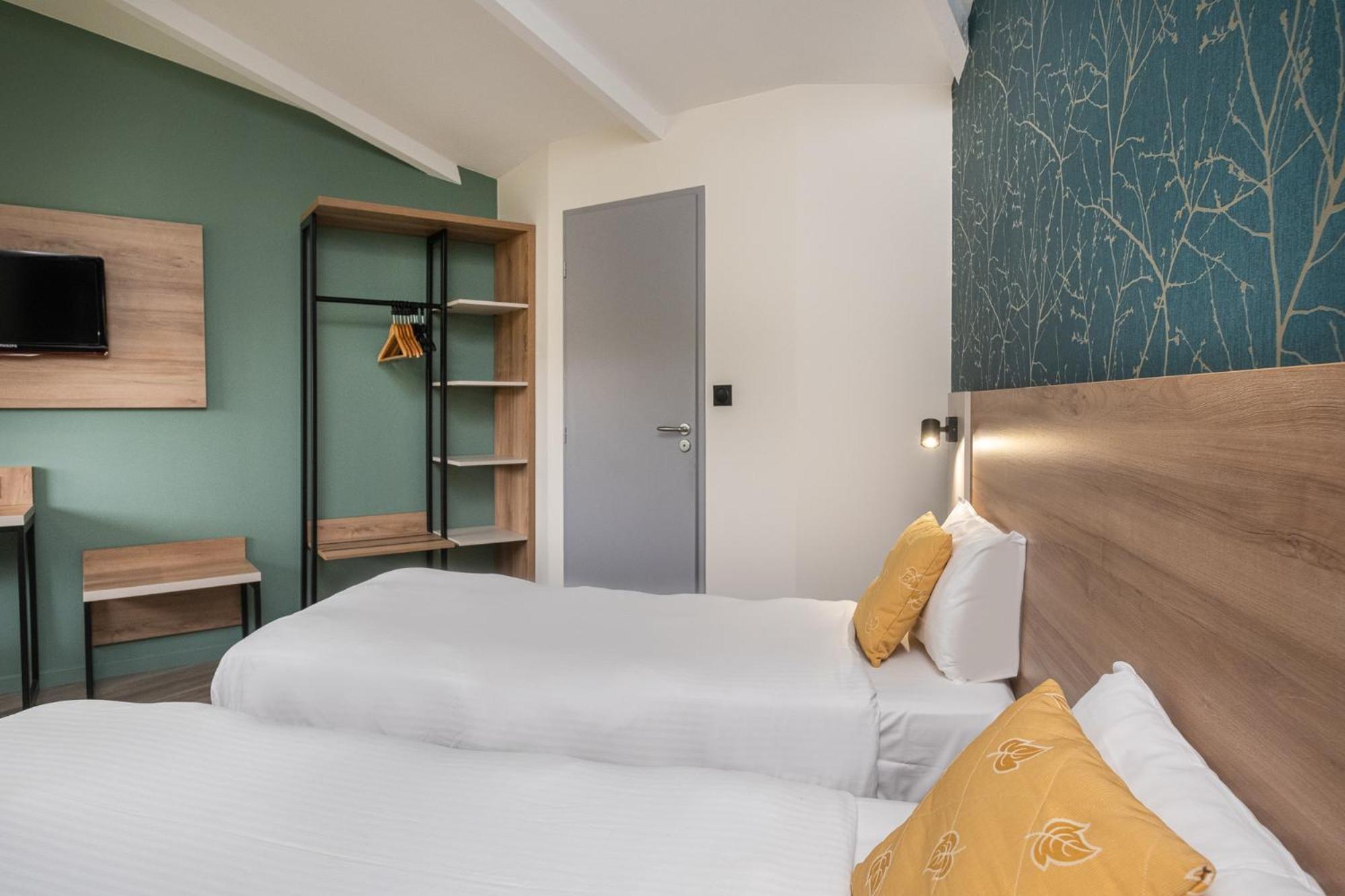 Charme Hotel, Montbeliard Sud Buitenkant foto