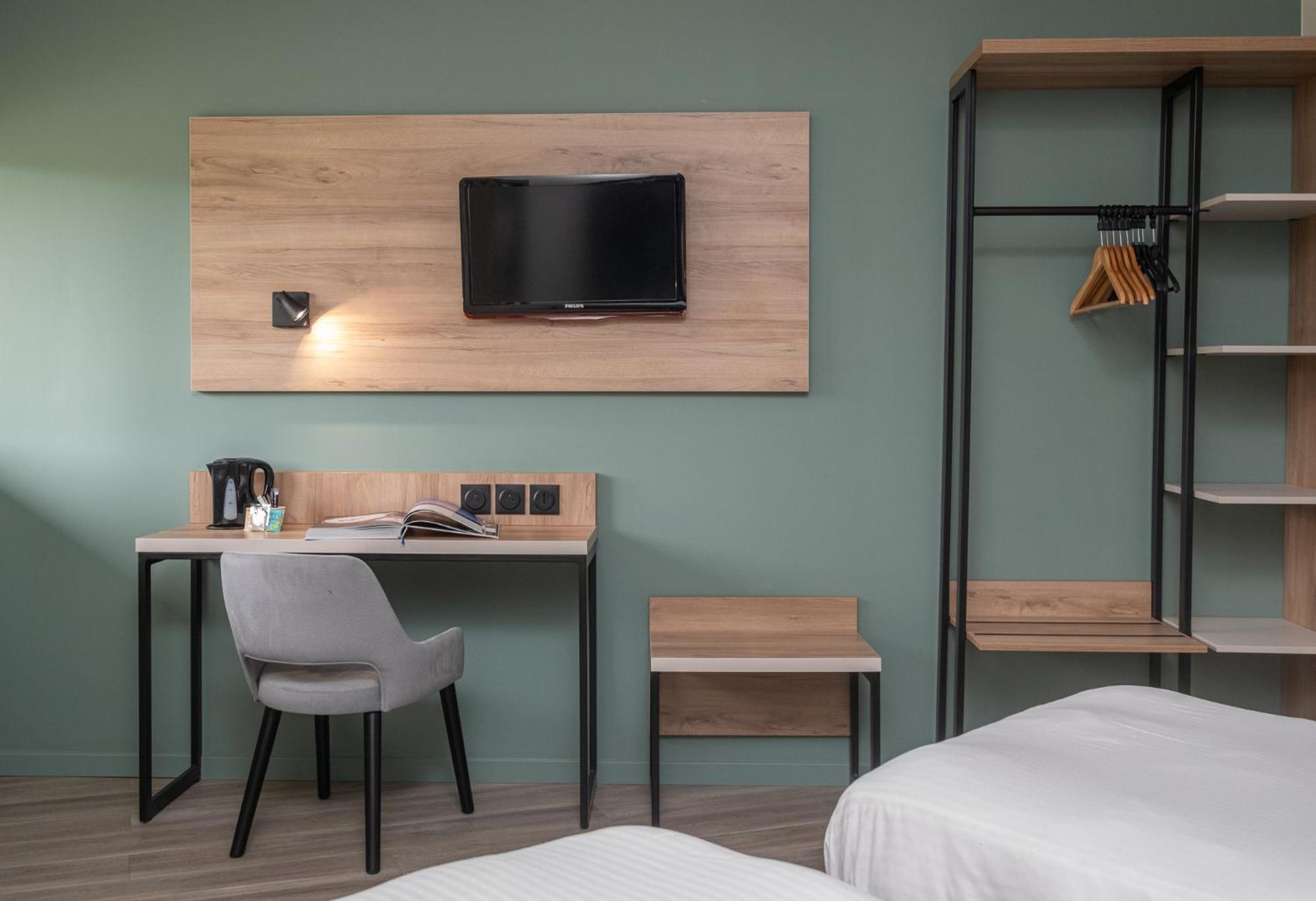 Charme Hotel, Montbeliard Sud Buitenkant foto